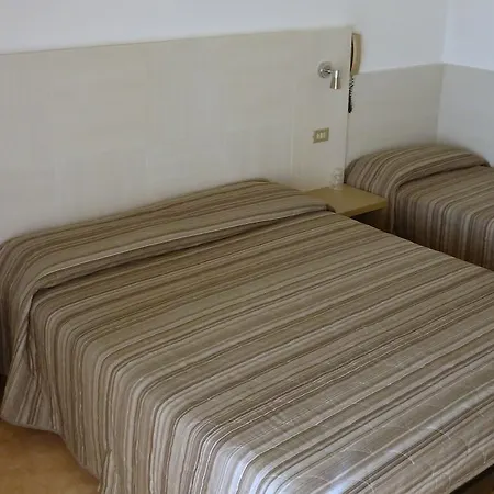 Отель Solemare Чезенатико